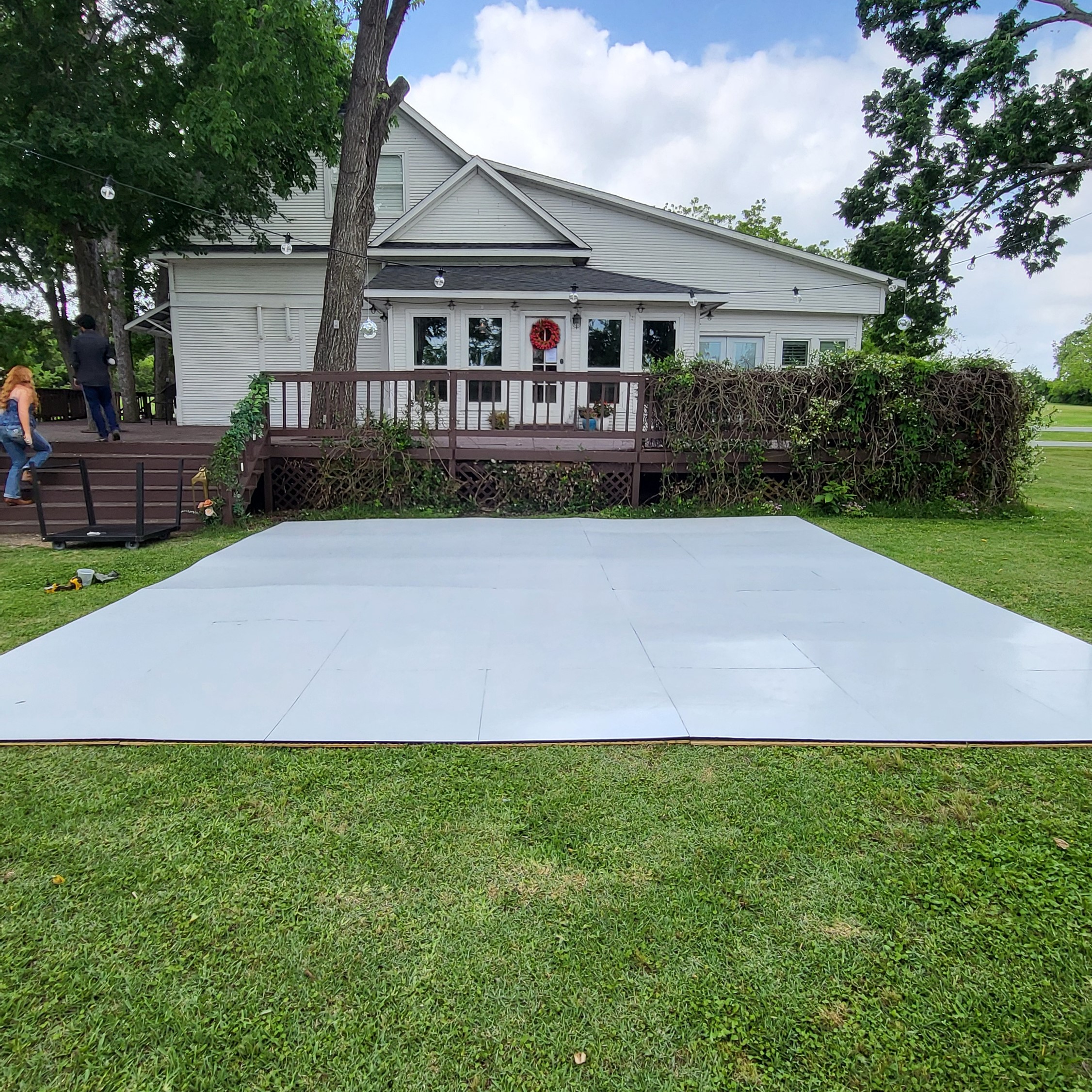 Outdoor White Dancefloor on Grass with Subfloor